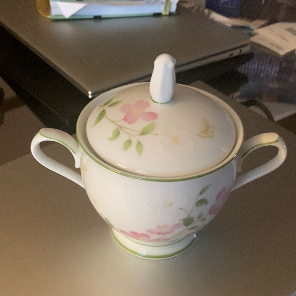 Noritake First Blush Fine China Sugar Bowl with Lid & Handles made in Japan EUC